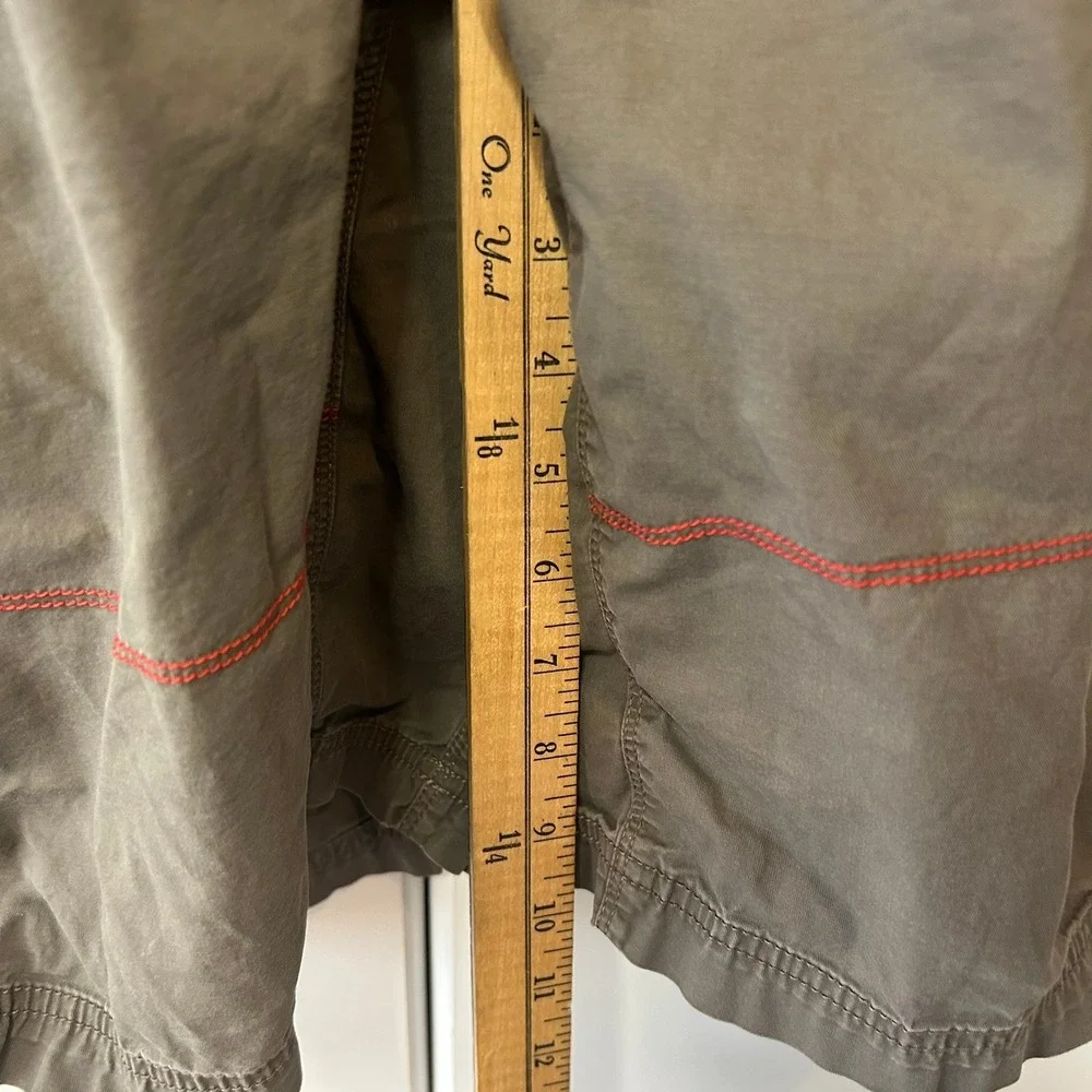 The North Face Mens Hiking Shorts Olive Green Stretch Waist L Large T325/T725